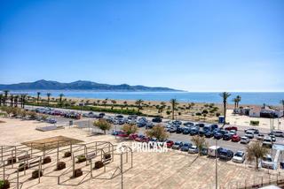 Piso  Muga. Acogedor apartamento con vistas al mar, a solo unos pasos de la