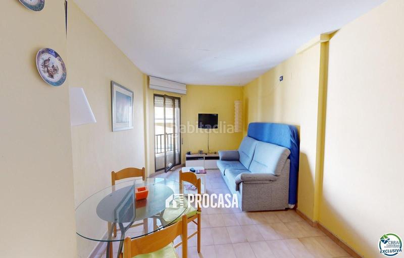 Foto 09136c4d-0f32-40d8-b364-63e11b02a895. Piso estudio en venta a pocos metros del paseo marítimo en Roses