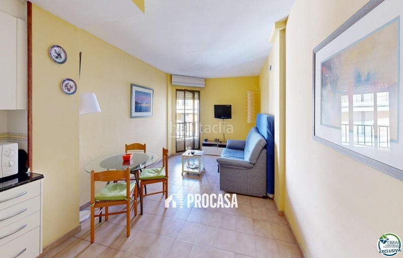Foto 1d6d29d9-fd6c-460c-b588-e4ad8733b12e. Piso estudio en venta a pocos metros del paseo marítimo en Roses