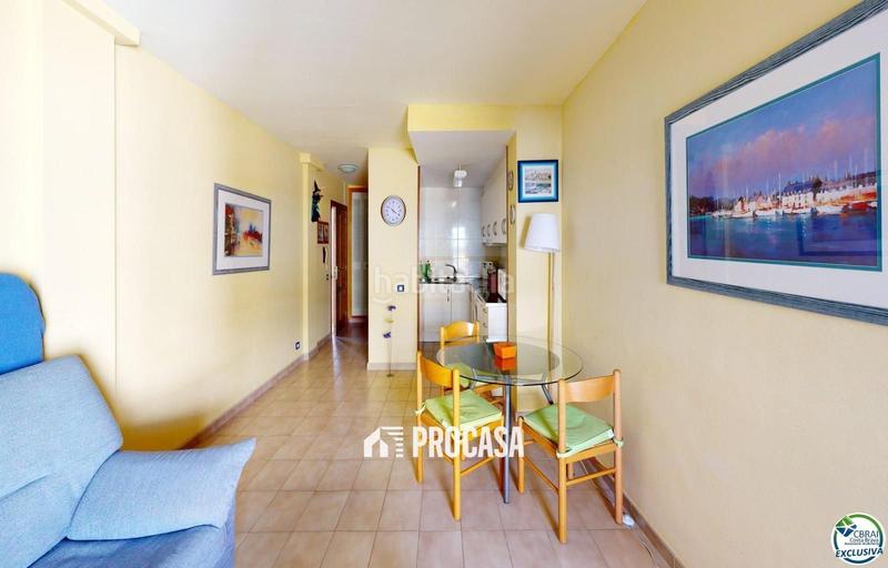 Foto 95861eca-b813-4629-8973-484f99b4db98. Piso estudio en venta a pocos metros del paseo marítimo en Roses
