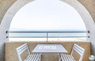 Appartement  Delta muga. Estudio en planta 17 con terraza y espectaculares vistas al mar