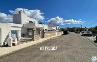 Xalet  Cala d´or. Bonito chalet adosado con 321 m2 de parcela, 120 m2 construidos.