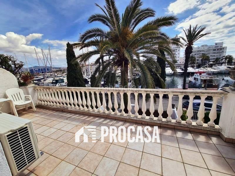 Foto 86db15a0-53c7-4687-85fa-b8bf49010f0b. Xalet amb calefacció aparcament piscina a Port Grec - Port Moxó Empuriabrava