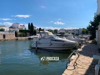 Chalet  Valira. Casa semi adosada en empuriabrava a reformar, con amarre privado