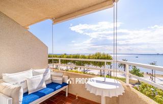 Appartamento  Rodes. Apartamento único a primera línea de mar, roses