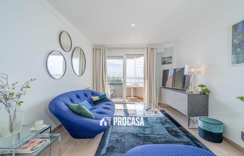 Foto bfb38754-c563-4474-97d8-cd179b5b8da8. Flat with heating in Centre Roses