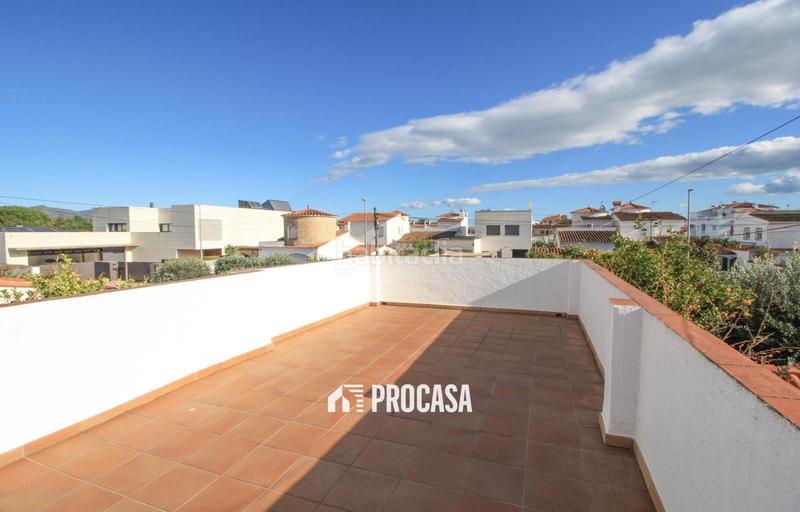 Foto 93c6121a-0da1-4621-9b23-63c6f70faca2. Xalet amb calefacció aparcament piscina a Francolí - Freser - Noguera Empuriabrava