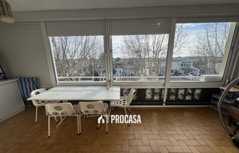 Foto 4315a182-555b-41a3-851e-64e404fa0a47. Piso apartamento con vistas al puerto y amarre privado en Empuriabrava