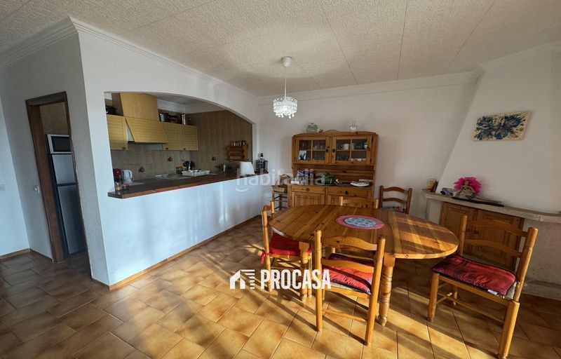 Foto ab0efe0b-72e7-458b-a1a4-d22036abae28. Piso apartamento con vistas al puerto y amarre privado en Empuriabrava