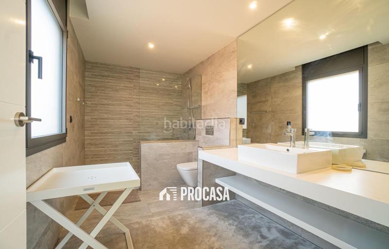 Foto f720186d-c915-41c3-92c6-f33967738f52. Xalet amb calefacció aparcament piscina a Peni Empuriabrava