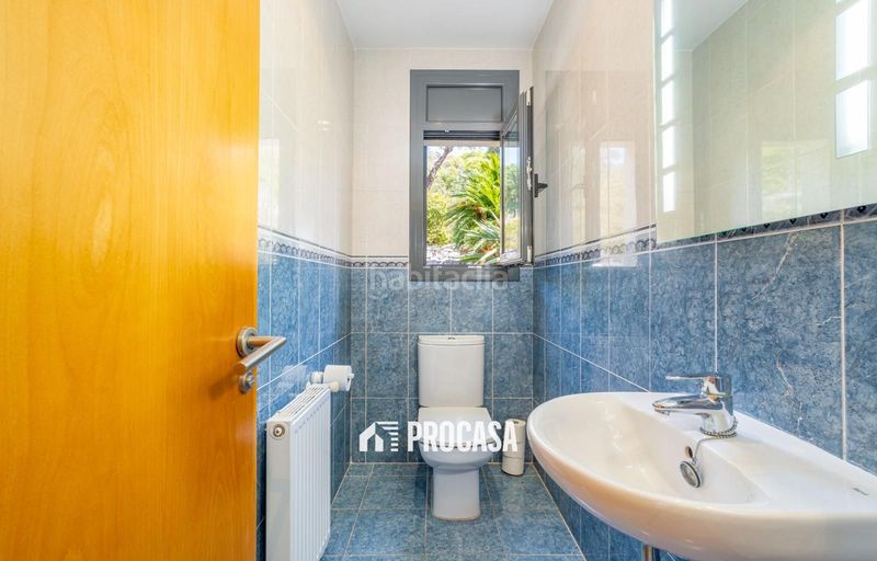 Foto 1b0915bf-d863-4ff6-9d6f-c8a7fb7d1daf. Chalet lujosa casa a pocos metros del centro de palausaverdera en Palau-saverdera