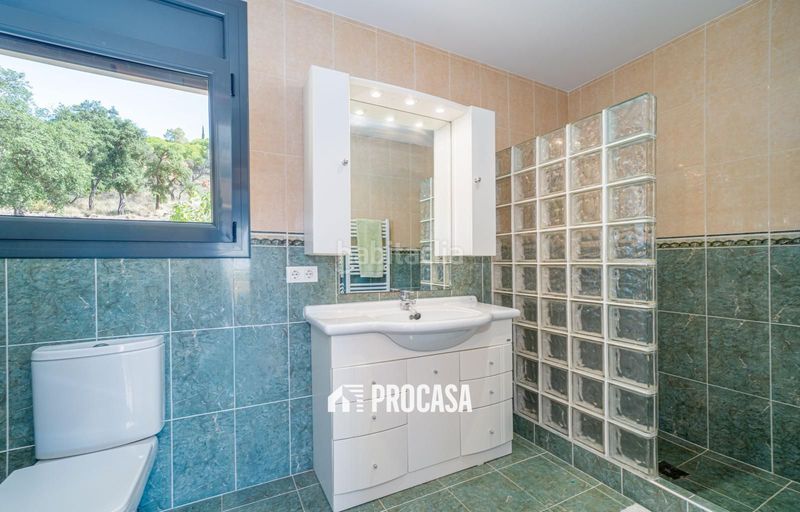 Foto f624e585-97eb-4420-9dbf-199d8f6891df. Chalet lujosa casa a pocos metros del centro de palausaverdera en Palau-saverdera
