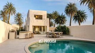 Chalet  Segre. Villa única en empuriabrava al canal ancho