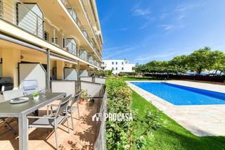 Pis  Maritim. Apartamento en planta baja a primera línea de mar  zona salatar,