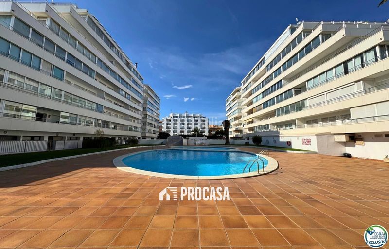 Foto d9d5e3f9-e01f-4d52-a060-e1e7b2ea3af9. Pis amb calefacció piscina a Santa Margarida Roses