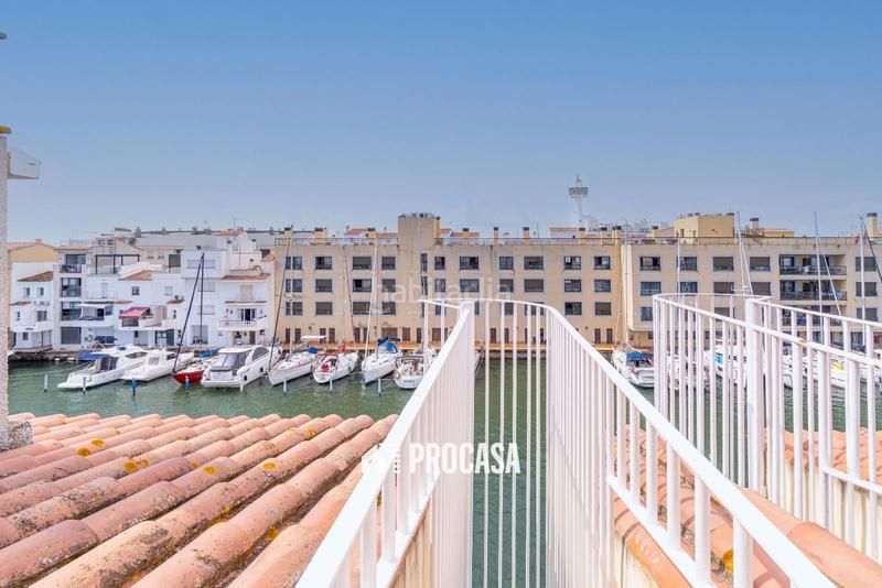 Foto 9a9c83b6-e17b-4d5a-b69e-fd33e744b41b. Etagenwohnung mit parking in Port Grec - Port Moxó Empuriabrava