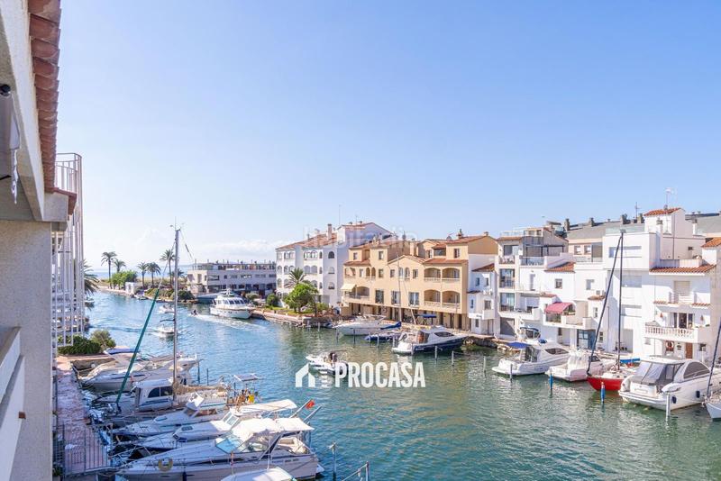 Foto 9ae853c0-efe4-4028-b24a-a1c7e38c3e78. Etagenwohnung mit parking in Port Grec - Port Moxó Empuriabrava