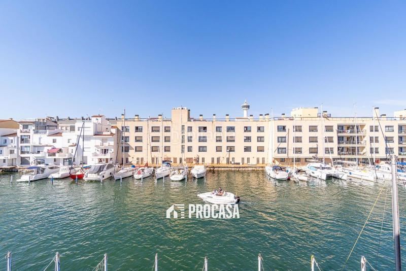 Foto ef2926cc-26ac-46dd-af5a-d25965c1174f. Etagenwohnung mit parking in Port Grec - Port Moxó Empuriabrava