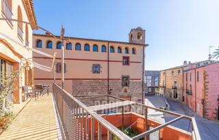 Haus  Carbonar. Edificio en venta  licencia hotel y restaurante en castelló demp
