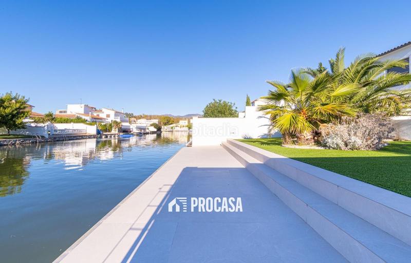 Foto 135a817f-3b70-4528-b27e-5a35115ed692. Chalet mit heizung parking pool in Tordera - Fluvià - Llobregat Empuriabrava