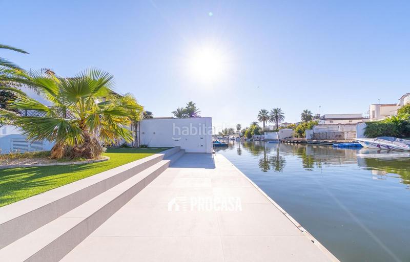 Foto 2eb304af-7844-4475-b6f6-9573584d64f7. Chalet mit heizung parking pool in Tordera - Fluvià - Llobregat Empuriabrava