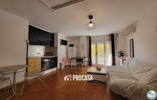 Piso  Port emporda. Estudio con balcón cerca del centro de empuriabrava