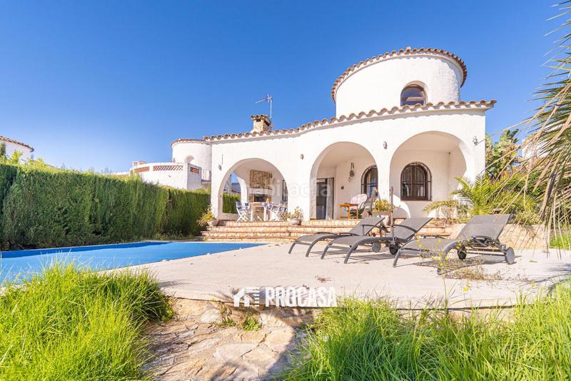 Foto 063926e0-5a86-42ce-8a0a-c4156d560e70. Chalet con riscaldamento parcheggio piscina in Francolí - Freser - Noguera Empuriabrava