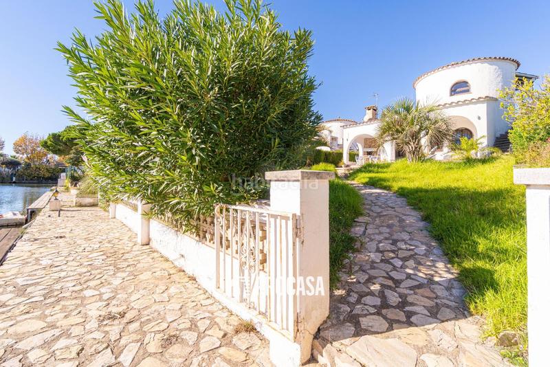 Foto 744a677b-e931-4f4e-85bf-c458b1bb64ec. Chalet con riscaldamento parcheggio piscina in Francolí - Freser - Noguera Empuriabrava