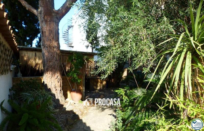 Foto 18551ddf-3c64-4348-a028-380927137a0f. Pis amb aparcament a Carmençó Empuriabrava