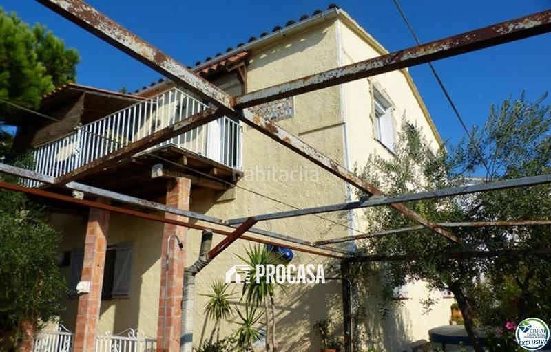 Foto 822bf2d1-7b1b-4637-8410-4400d6af1e1f. Pis amb aparcament a Carmençó Empuriabrava