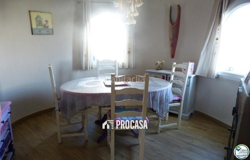 Foto ecd38179-bfe6-4cac-98af-cfa613dddbc8. Pis amb aparcament a Carmençó Empuriabrava