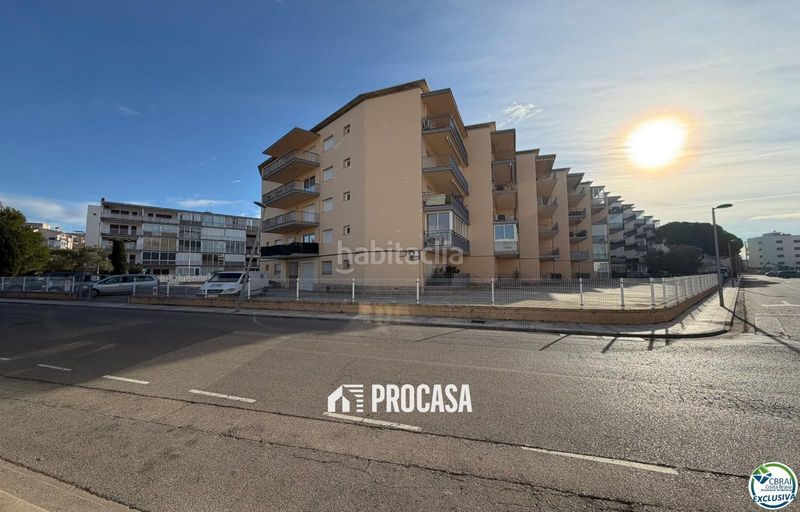 Foto 5a3ecb25-6873-4ba1-9598-3c3d9f2cc211. Pis amb calefacció aparcament a Santa Margarida Roses