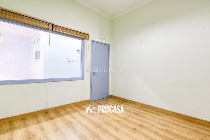 Foto 98d31d82-e6b0-422b-baed-8e4ae841f516. Local comercial a Centre Roses
