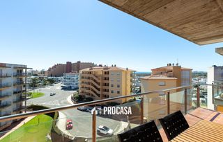 Pis  Del cap blanc. Apartamento con gran terraza, piscina y vistas al mar en santa m