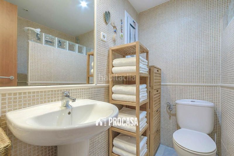 Foto 05b0f321-71b9-4c31-9be1-73452c8f6050. Pis amb piscina a Puig Rom-Canyelles-Almadrava Roses