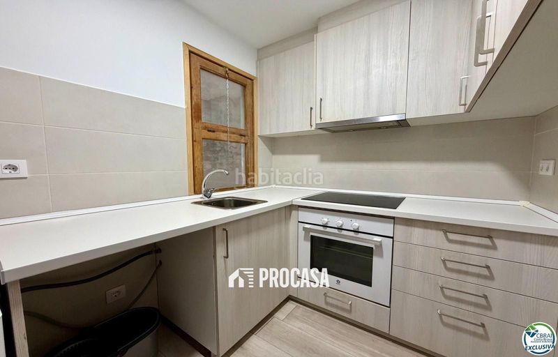 Foto aac0c961-071f-4ea4-8416-2597021b61ec. Pis a Centre Roses