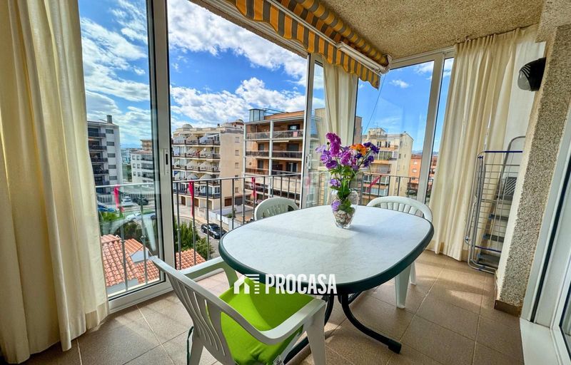 Foto 300c5732-d392-4fe8-bdb5-6270e4009a93. Pis amb calefacció aparcament a Santa Margarida Roses