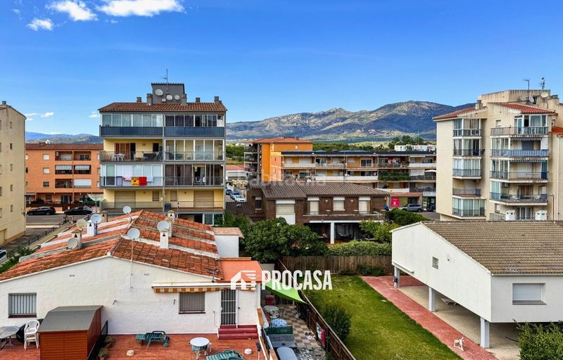 Foto 3efd7318-cd91-452d-8f09-0618c4dc57d1. Pis amb calefacció aparcament a Santa Margarida Roses