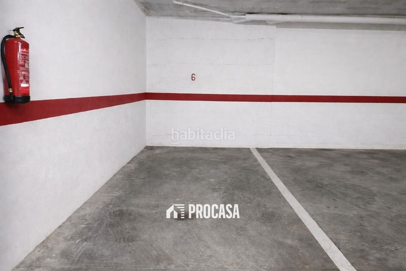 Foto 76e76e25-afb0-4b7f-b2c2-baee60b24f83. Pis amb calefacció aparcament a Centre Roses