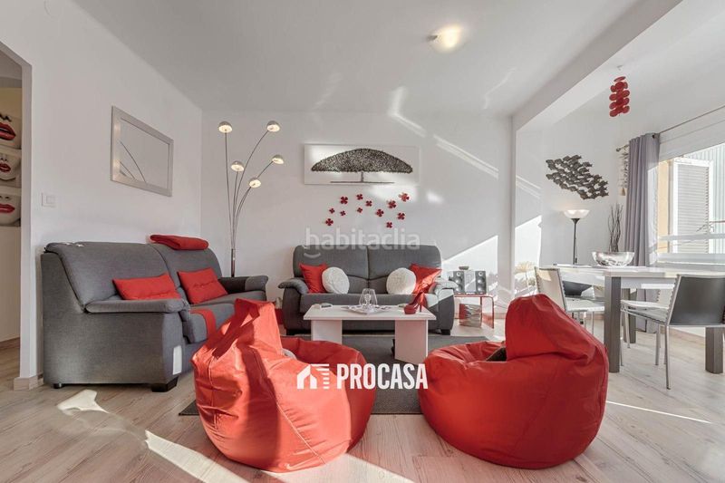 Foto 82c5ca90-cbe9-4966-a67b-96bdef28bcef. Pis amb calefacció aparcament a Centre Roses