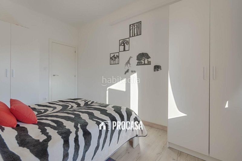 Foto a241792a-0ec4-426a-aa97-68e2ca416dfc. Pis amb calefacció aparcament a Centre Roses