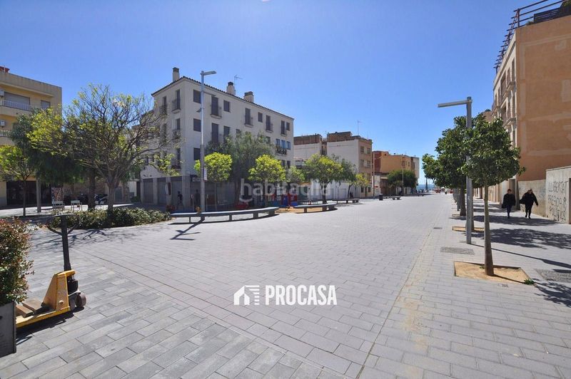 Foto f436692a-a19d-4400-946b-b412402575a6. Pis amb calefacció aparcament a Centre Roses