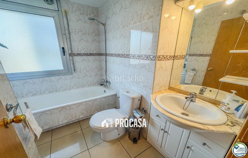 Foto 2499eb5b-d246-46ee-8ad7-53b715ad6140. Pis amb calefacció aparcament piscina a Santa Margarida Roses