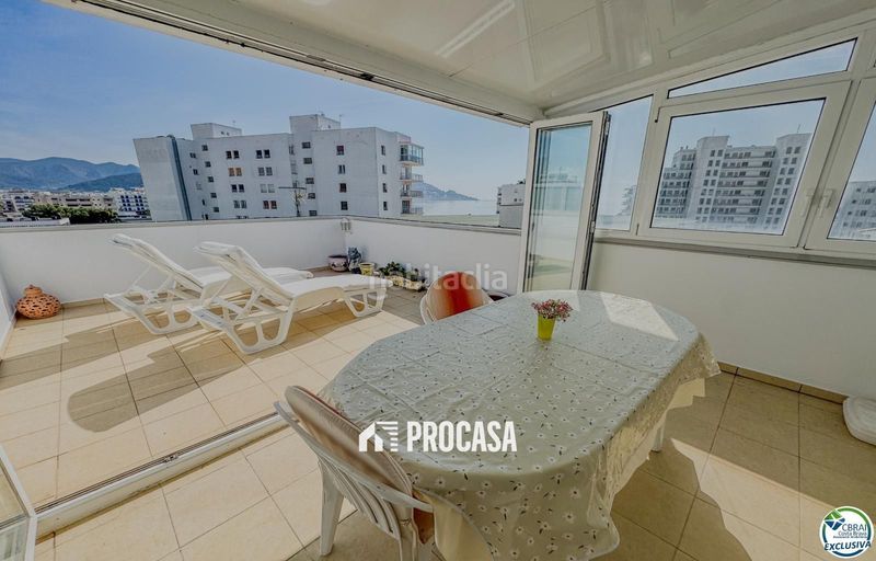 Foto 85619256-9abb-4dfb-b6b0-ee70ee08e290. Pis amb calefacció aparcament piscina a Santa Margarida Roses