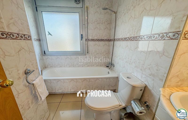 Foto 9439703f-0678-4d37-9335-e9f145bc8666. Pis amb calefacció aparcament piscina a Santa Margarida Roses