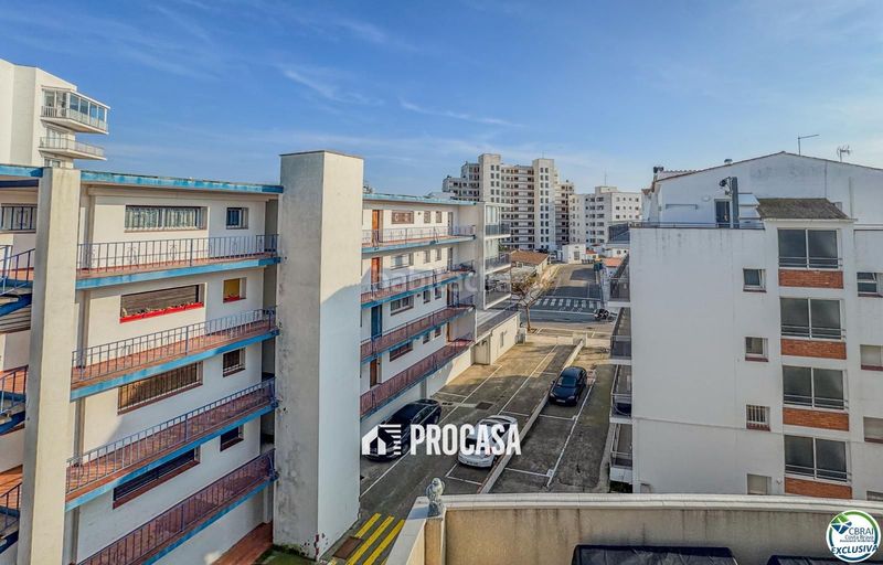 Foto a0be4483-4e17-4cee-9ad2-fbfe3706c77c. Pis amb calefacció aparcament piscina a Santa Margarida Roses