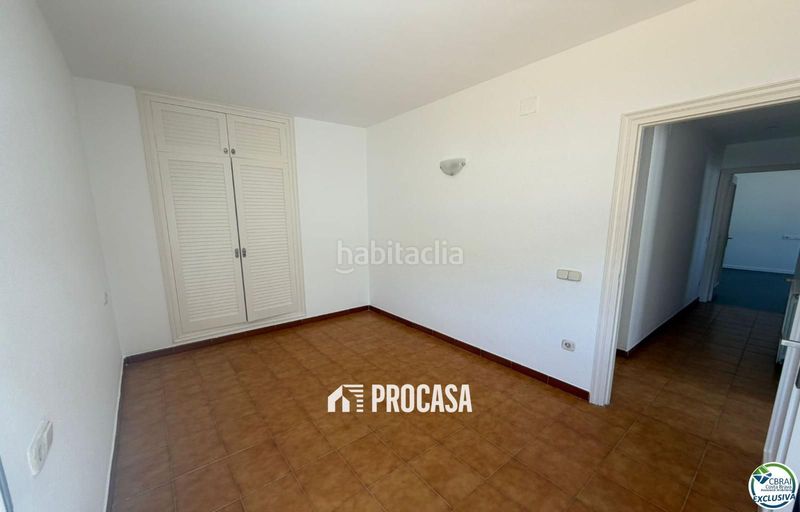 Foto c1e8b12a-fcab-4102-8f27-9e03022cb7e5. Pis a Centre Roses