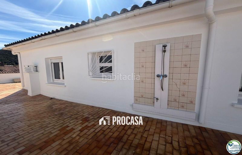 Foto d1b94f23-3ad1-4289-ab7e-e463699ef86a. Pis a Centre Roses