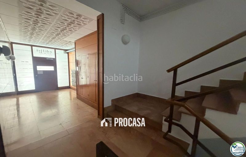 Foto d7da9410-95f4-471d-9f8d-b93e303ae4c3. Pis a Centre Roses