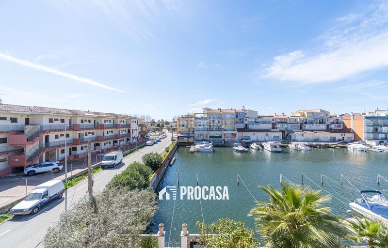 Foto 40fe16e3-a4ac-45a9-9d44-0a719d2dc27e. Pis amb calefacció aparcament a Port Banyuls - Port Alegre - Port Empordà Empuriabrava